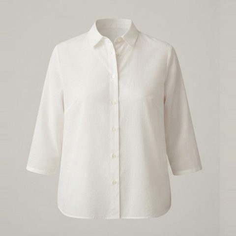Blouse graded for a short frame, front view
