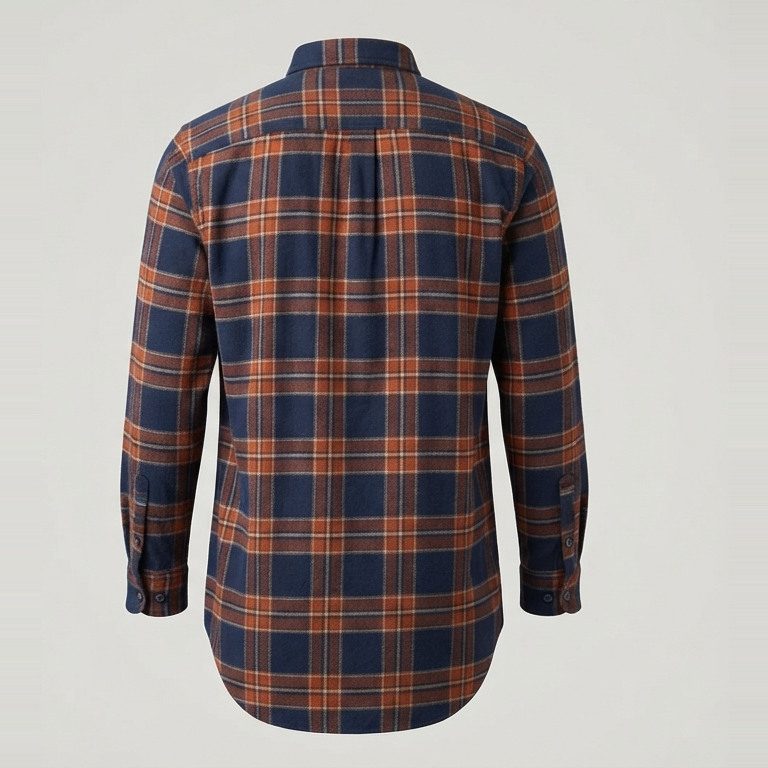 Flannel that stays tucked, back view